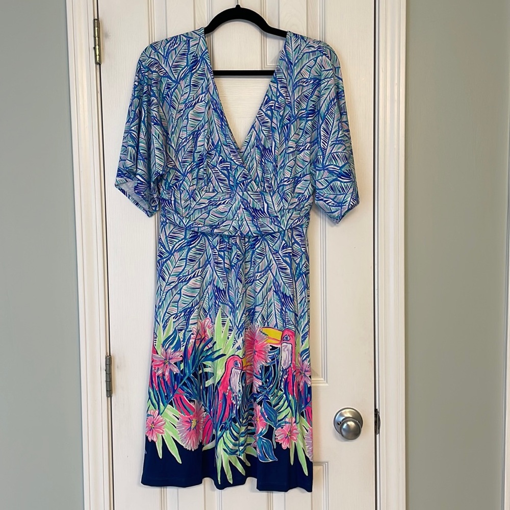 NWOT Lilly Tropical Birds and Flowers V Neck Dress